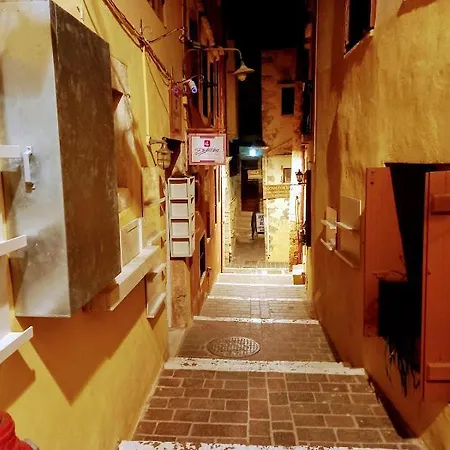 Caza Latina Chania (Crete)
